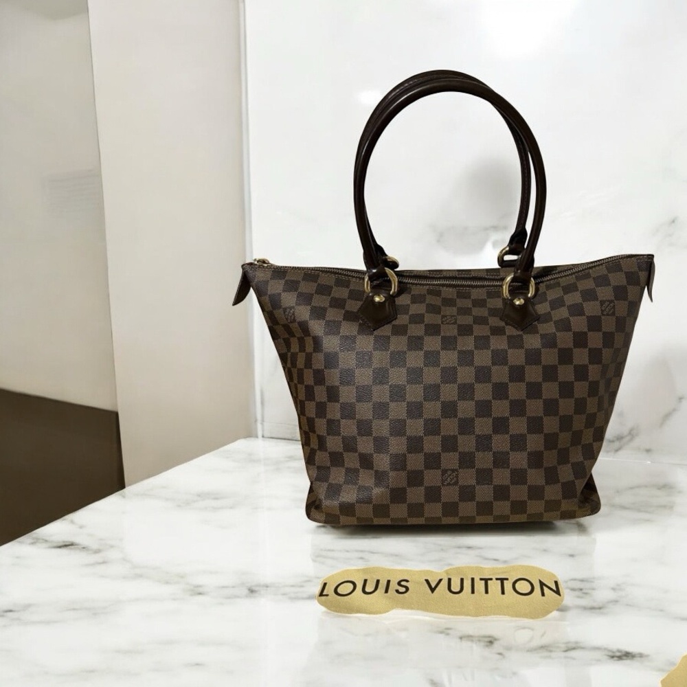 ❌SOLD❌Louis Vuitton SALEYA MM - Picture 1 of 15